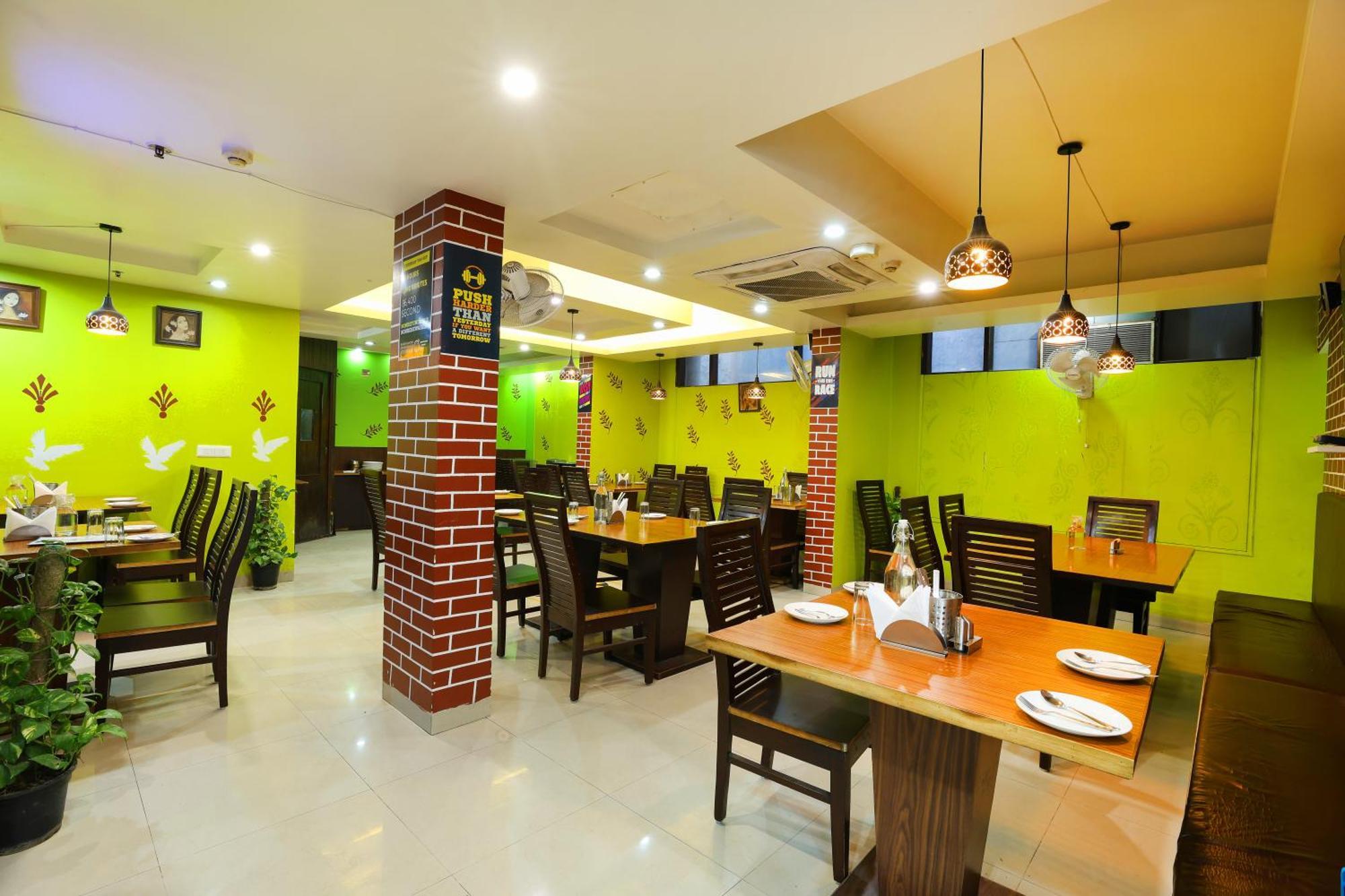 Airport Hotel Grand By Fantasia Nueva Delhi Exterior foto